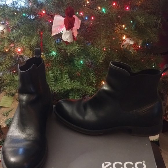 Ecco Saunter Mid Cut black boot size US 9-9.5 - Picture 5 of 7